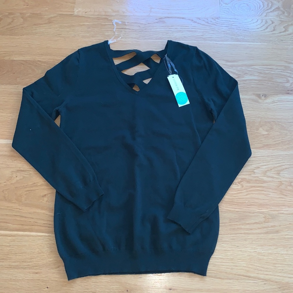 Green stitch fix sweater with v neck front and cut out in the back